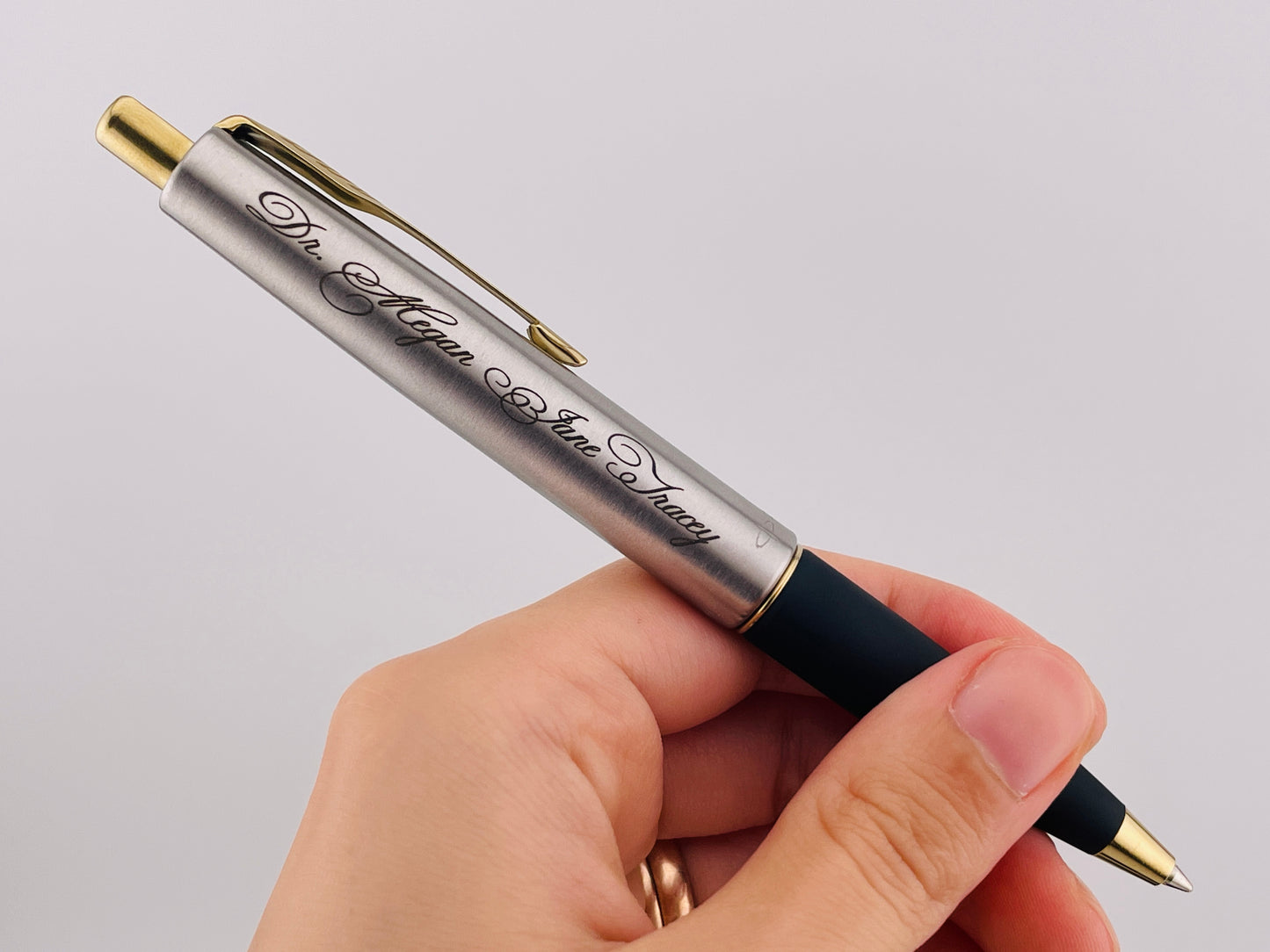 Personalized Parker Frontier Pens, Premium Custom Bulk Pens, Engraved Pens for Corporate events, Custom Executive Pens, High-End Customized Pens